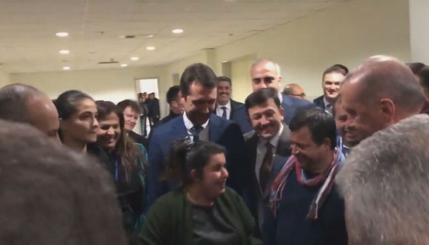 Cumhurbaşkanı Erdoğan ile genç kızın güldüren diyaloğu