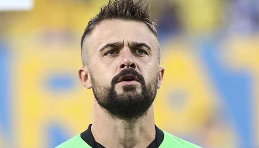 Trabzonsporda Onur Kıvrakın sözleşmesi feshedildi