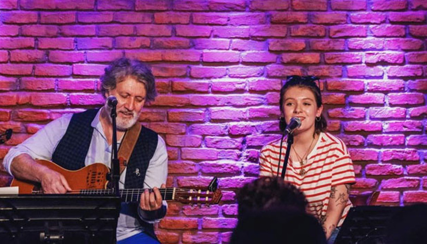 Burhan Şeşen kızı Dilhan’a konser düzenliyor