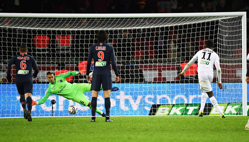PSG 1-2 Guingamp (MAÇ ÖZET) PSG 1-2 Guingamp (MAÇ ÖZET)