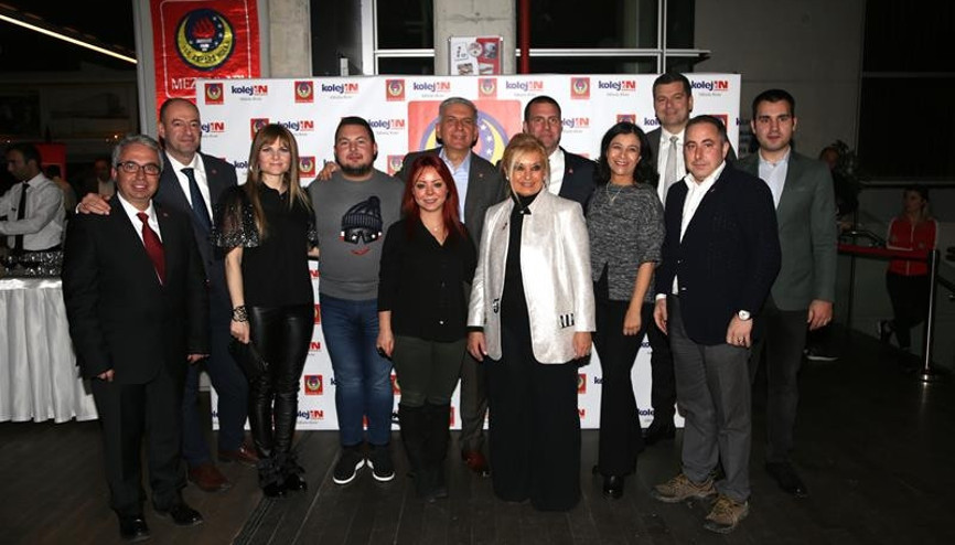Eski ve yeni mezunlar buluştu
