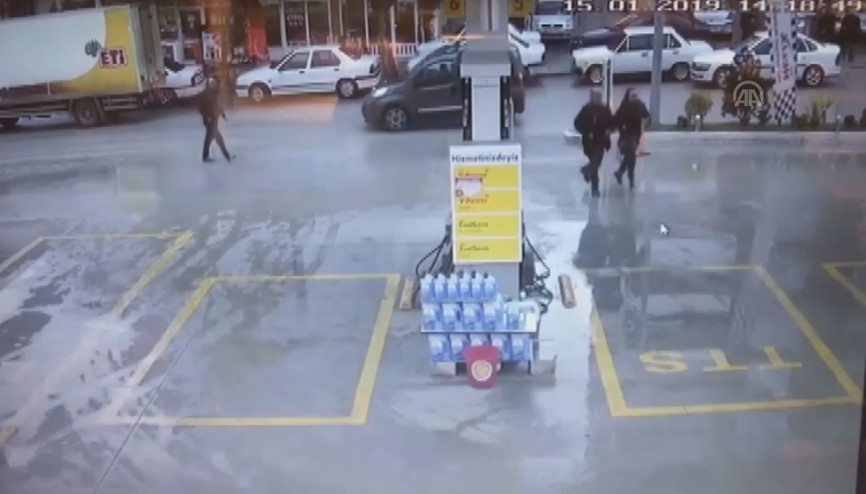 Emekli çiftin ev hayallerini çaldılar