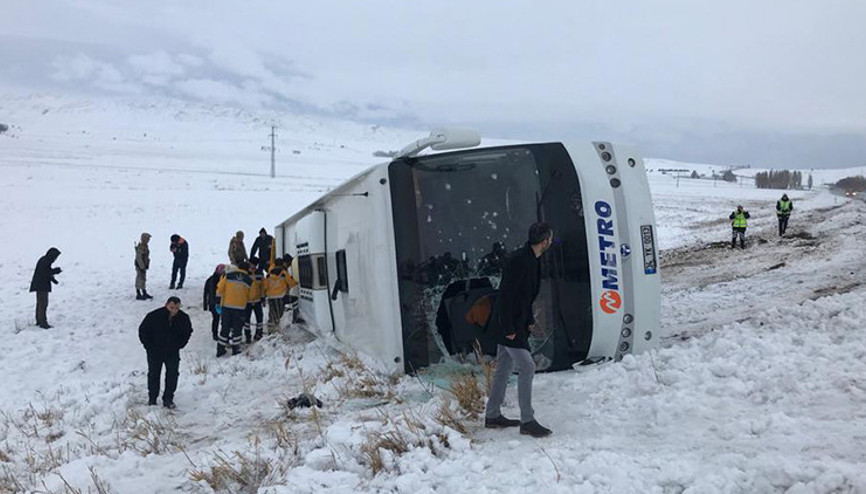 Sivasta trafik kazası: Çok sayıda yaralı var