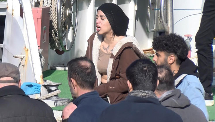 İstanbulda akılalmaz olay Genç kız herkesi şoke etti...