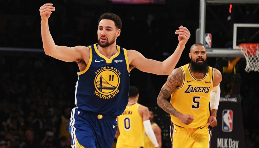 LA Lakersı Klay Thompsonın üçlükleri yıktı