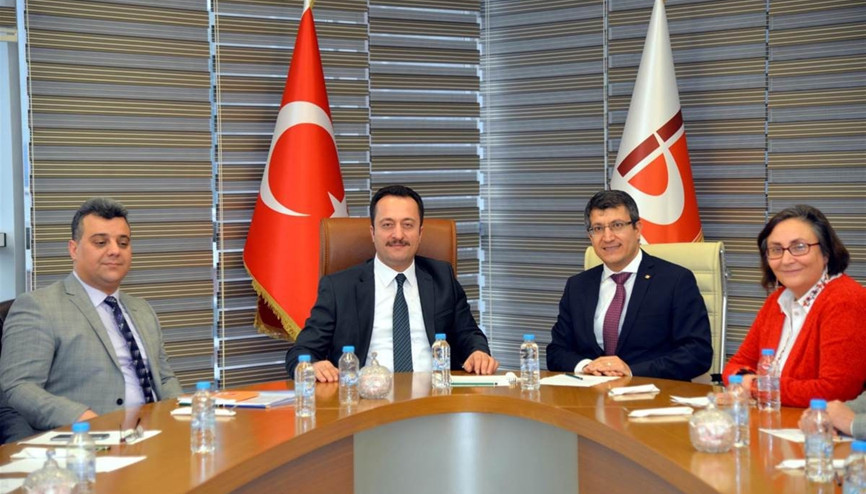 Her üniversiteli ayda bir vali olacak