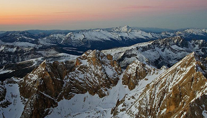 İtalyan Alplerindeki uçak ve helikopter kazası: 7 ölü