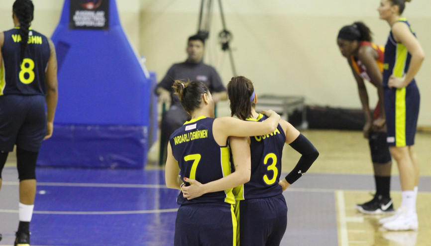 Fenerbahçe, lider Dinamo Kursku ağırlayacak