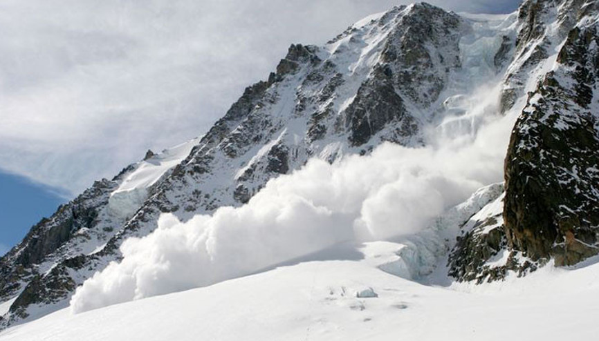 Fransız Alpleri’nde felaket: Onlarca kayakçı çığ altında kaldı 1 ölü, 2 yaralı