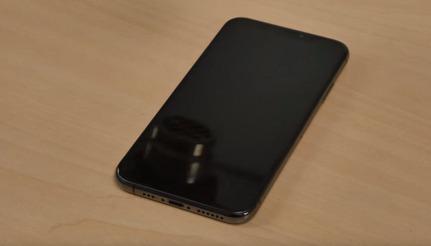 Appleın göz bebeğini parçalarına ayırdı İçinden neler çıktı