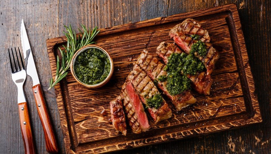 Enfes Soslu Biftek Tarifi