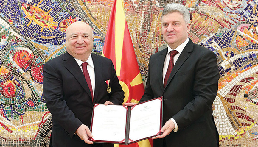 Şener’e devlet liyakat nişanı