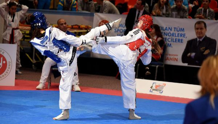 Türk taekwondoculardan müthiş başlangıç Türk taekwondoculardan müthiş başlangıç