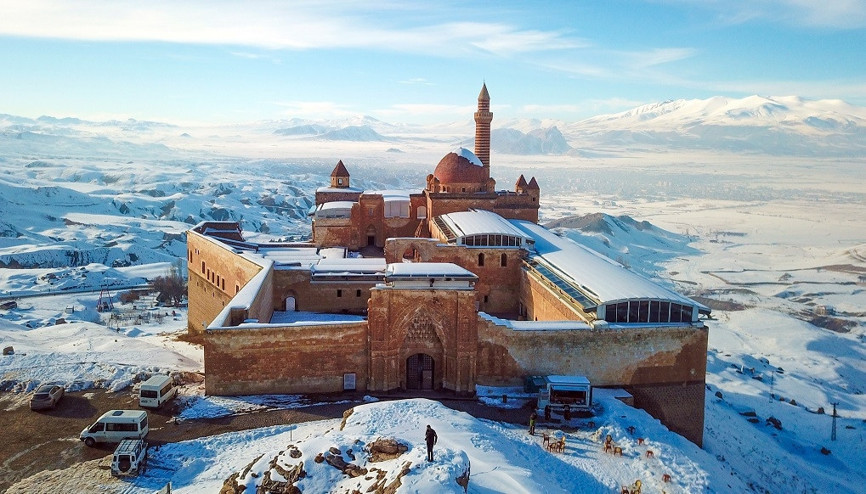 Ağrının gözbebeği İshak Paşa Sarayı dört yılın rekorunu kırdı