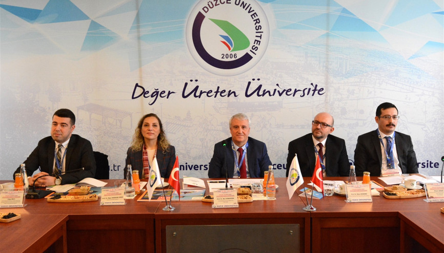 YÖK Yürütme Kurulu Üyesi Prof. Dr. Gündoğan: Bölgesel kalkınma önemli YÖK Yürütme Kurulu Üyesi Prof. Dr. Gündoğan: Bölgesel kalkınma önemli