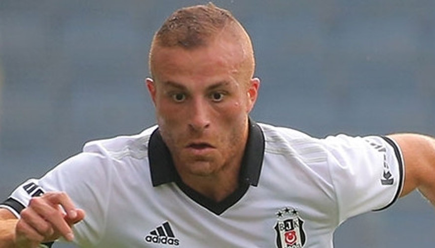Beşiktaşta o ikiliye alacakları ödendi