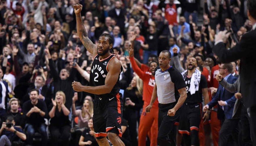 NBAde gecenin en güzel hareketi Kawhi Leonarddan