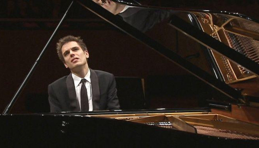 Şubat resitalinde Andrew Tyson sahnede