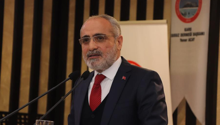 Bizim yaş gurubumuz iki adayı da iyi tanır