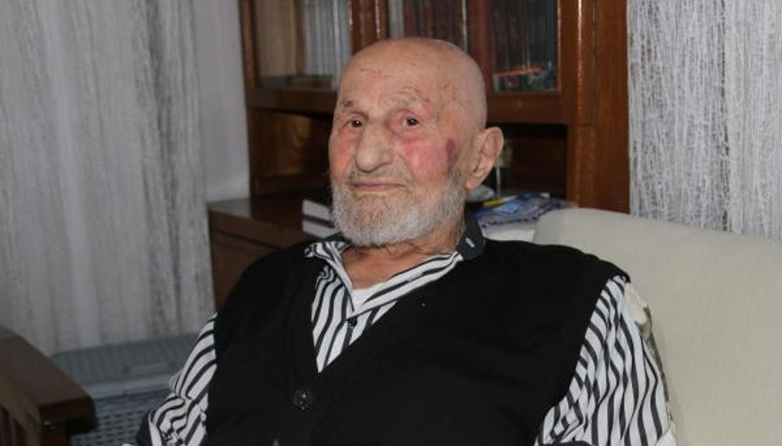 Selamı almayınca uyaran yaşlı adamı tokatladı