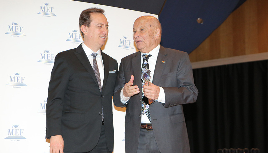 ‘Fark yaratanlar’ ödüllerini aldı