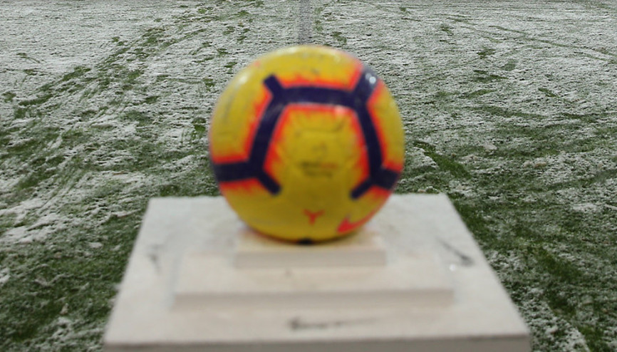 İstanbulda amatör futbola kar engeli