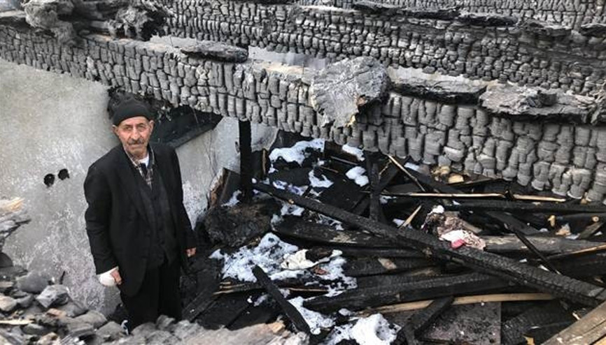 4 yaşındaki Ceren, kardeşini yanmaktan kurtardı