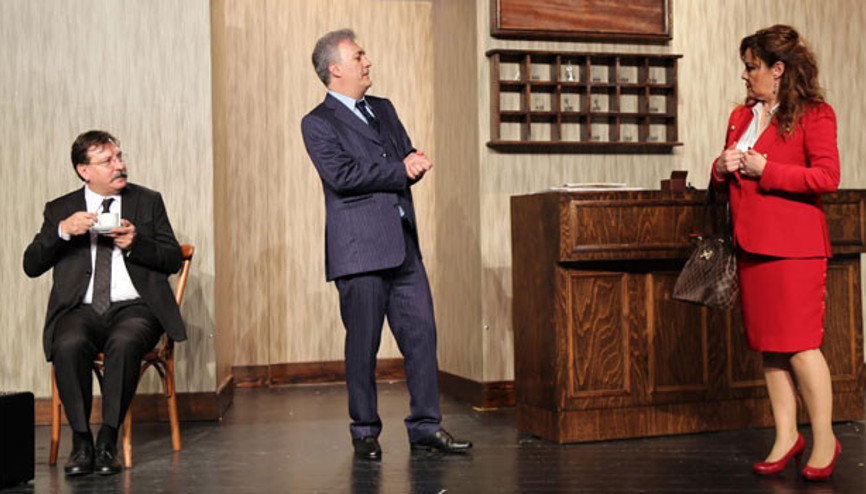 Tamer Karadağlı, 10 yıl sonra tiyatroya dönüyor