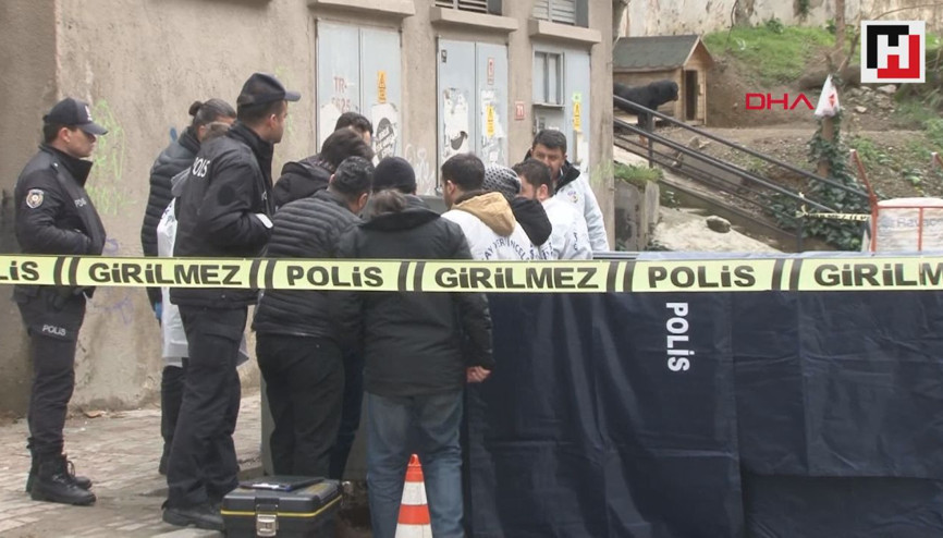 Kadıköyde çöp konteynerinde kesik bacak bulundu Kadıköyde çöp konteynerinde kesik bacak bulundu