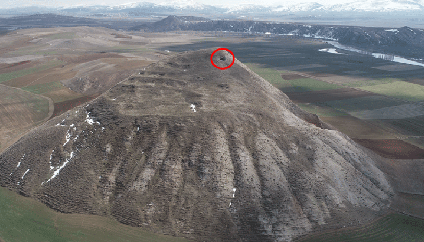 Sivasta inanılmaz tepe Deliğin içinde bir tünel var ve...