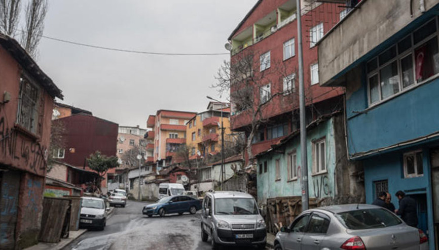 Hasköyde gizemli olay Evlere para dolu zarf bırakıyor