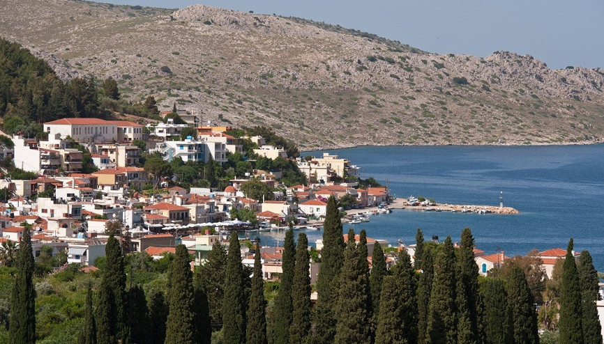 Çeşmenin karşı komşusunda karnaval zamanı