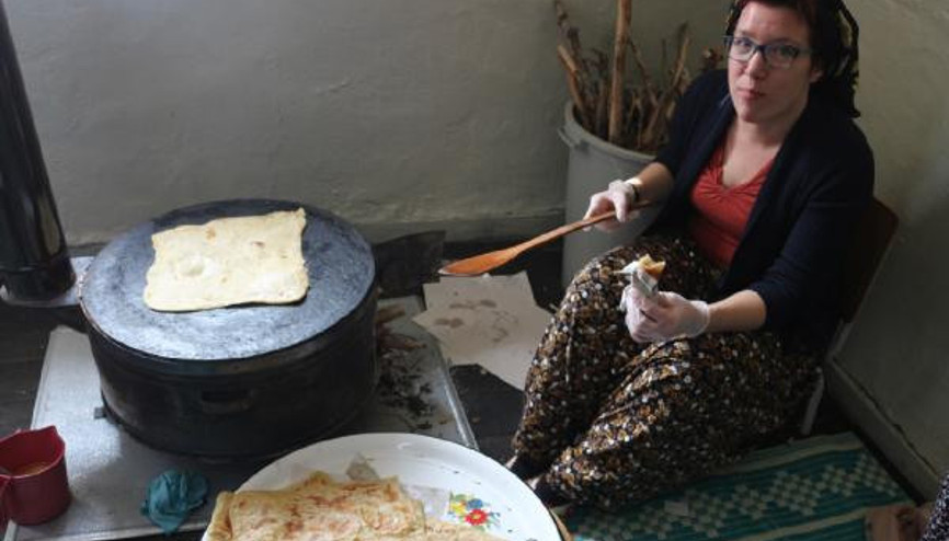 Hollandalı kadınlar gözleme açtı