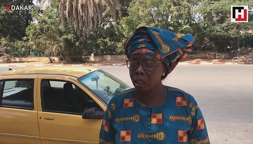 Senegalin tek kadın taksicisi Boury Mbaye