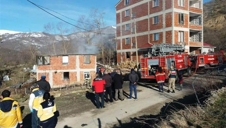 Orduda evde yangın çıktı, bir kişi hayatını kaybetti Orduda evde yangın çıktı, bir kişi hayatını kaybetti