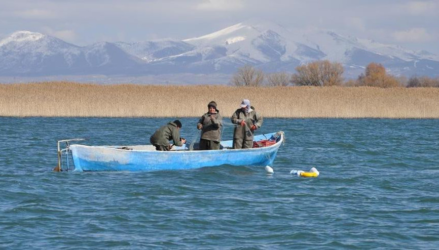 Balıkçı kadınların zorlu mücadelesi