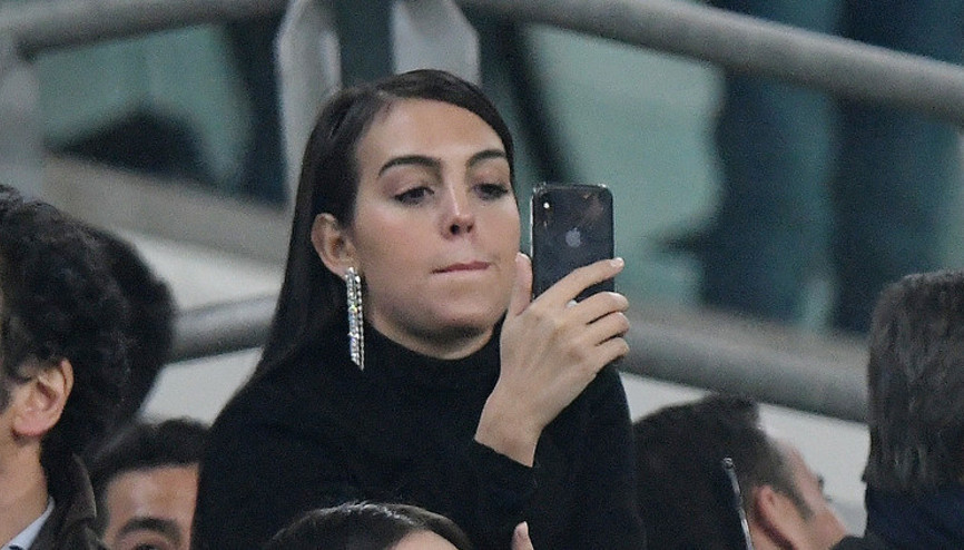 Ronaldonun hat-tricki ağlattı Tribünde...