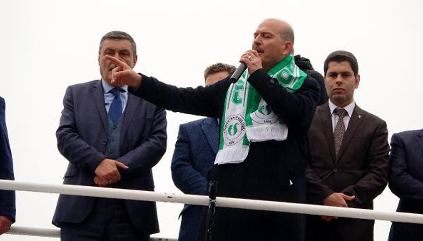 Bakan Soylu, Fındıklıda halka hitap etti Bakan Soylu, Fındıklıda halka hitap etti