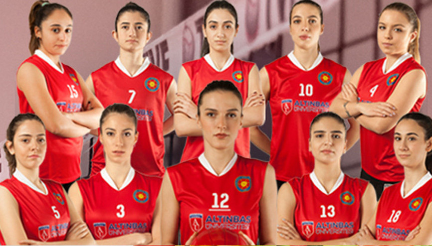 Çocuklara voleybol dersi