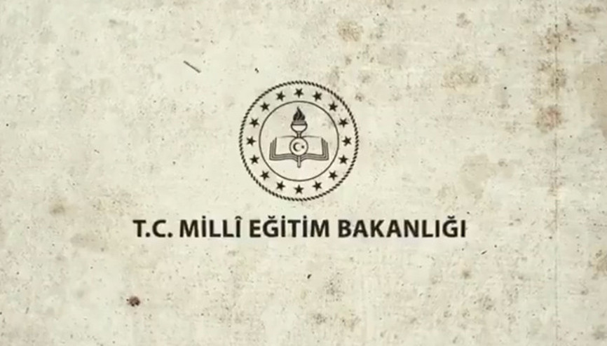 Bakan Selçukun sesinden Çanakkale Deniz Zaferi mesajı