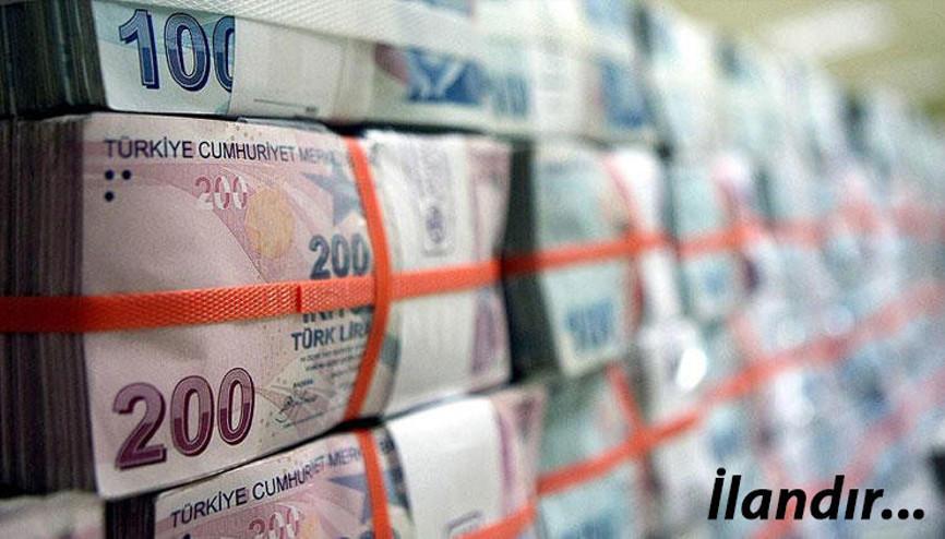 Atkı ve mayo ile 35 milyona koşuyor