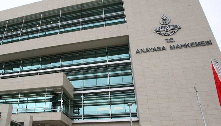 AYMden 5 siyasi partiye suç duyurusu