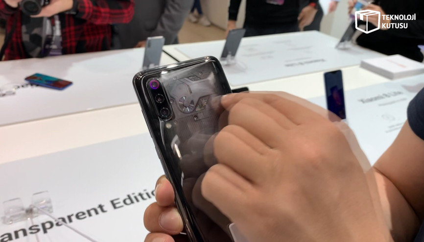 Xiaomi Mi 9 Transparent Edition karşınızda