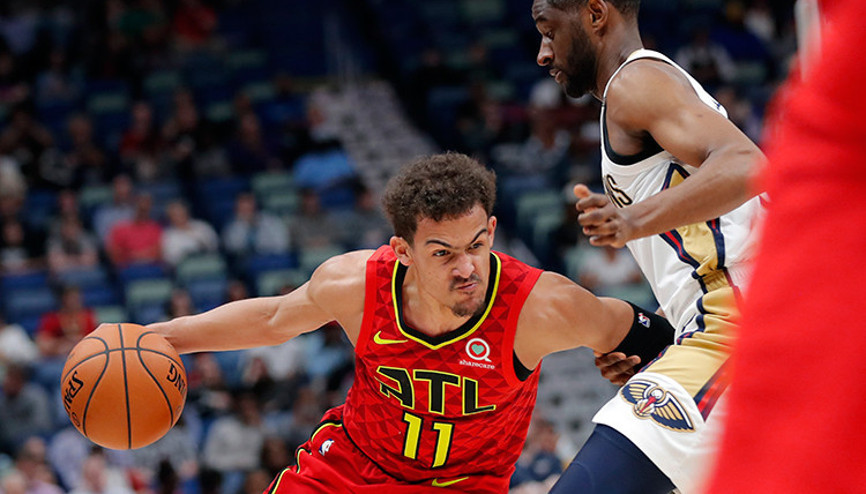 Hawksın çaylağı Young, Jordan ve Curryi geçti