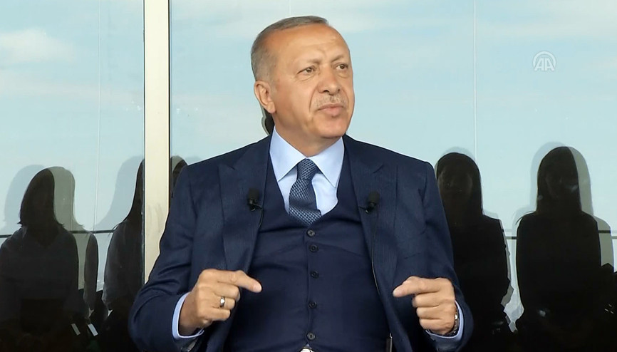 Cumhurbaşkanı Erdoğan, gençlerle buluşmasında soruları cevapladı