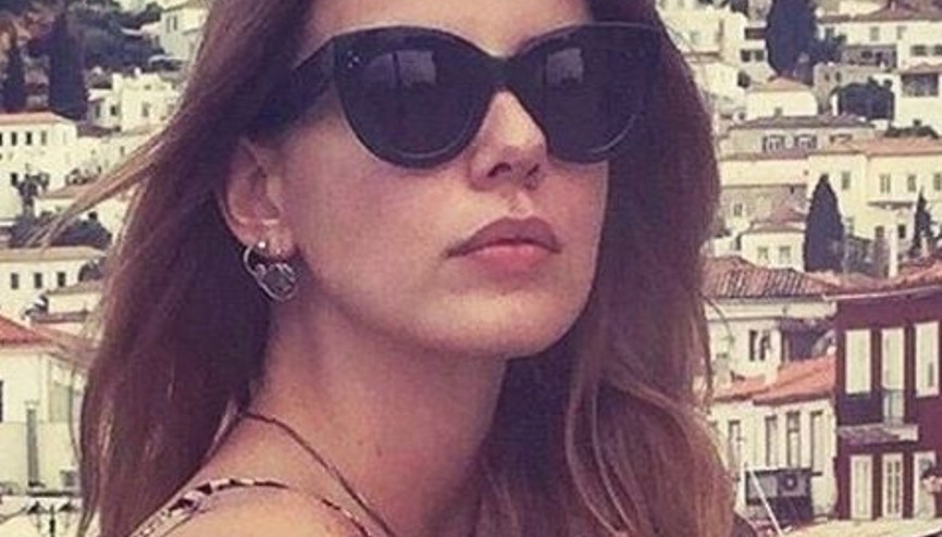 Selen Soyder kimdir kaç yaşında Can Yaman ile tartışması olay olan Selen Soyderin hayatı ile bilgiler Selen Soyder kimdir kaç yaşında Can Yaman ile tartışması olay olan Selen Soyderin hayatı ile bilgiler