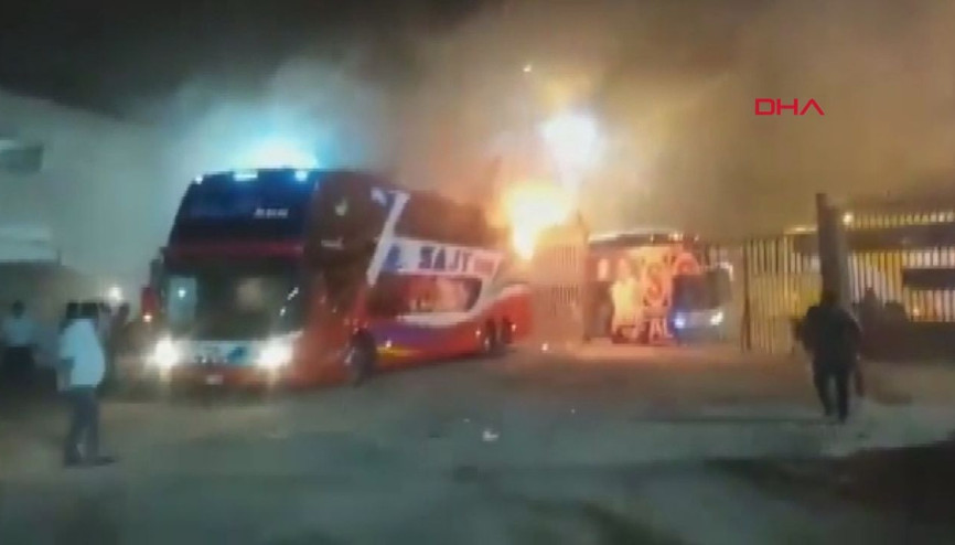 Peruda otobüs yandı 20 ölü, 7 yaralı