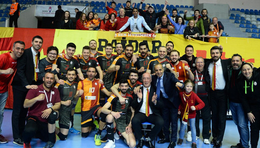 Sarı-kırmızılı ekip, yarı finale yükseldi