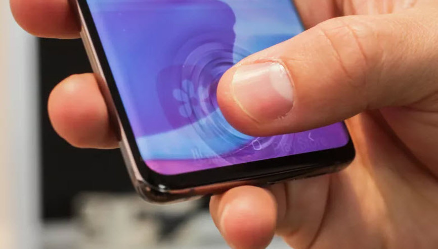 Galaxy S10 ve Galaxy S10 Plusı hızlandıran güncelleme