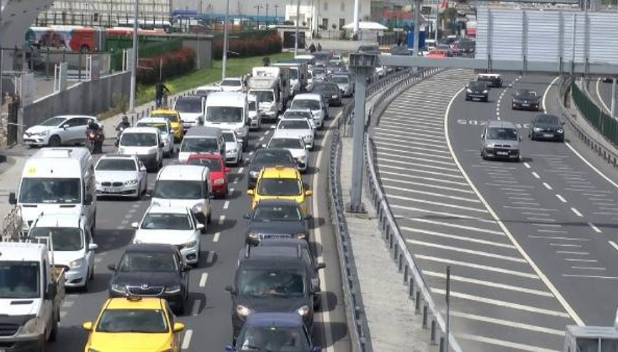 İstanbulda 55. Cumhurbaşkanlığı Bisiklet Turu nedeniyle bazı yollar trafiğe kapatıldı